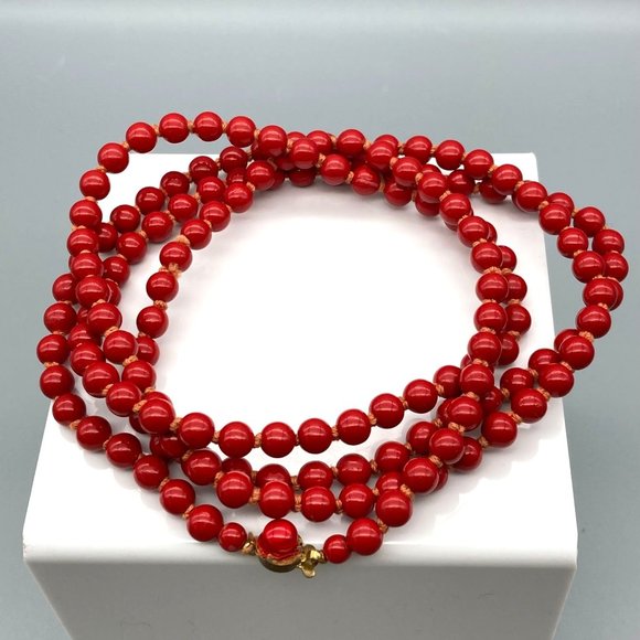 Red Bead Knotted Strand Necklace, Extra Long Vintage Pinup Fashion - Picture 5 of 5